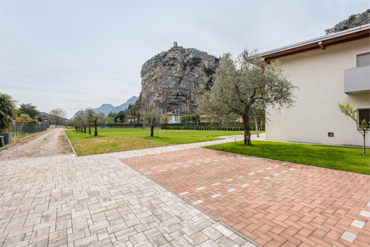 Casa Flavia, Mountains & River Arco Exterior foto